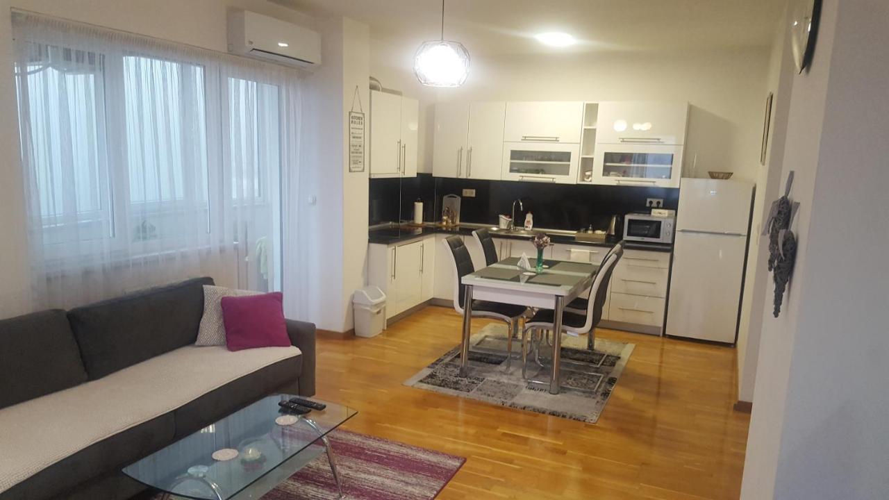 Fantasy Apartment トゥズラ エクステリア 写真