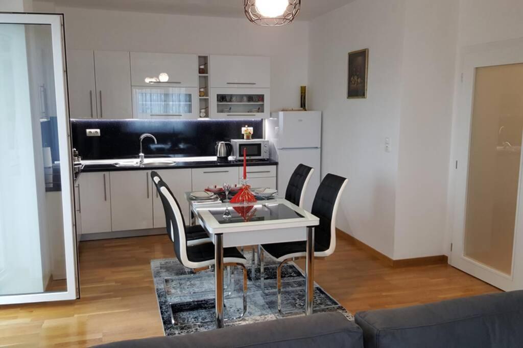 Fantasy Apartment トゥズラ エクステリア 写真